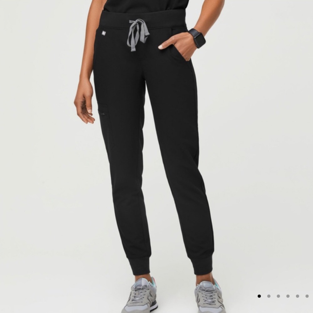 Figs black scrubs 🩺